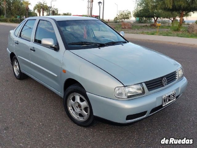 Volkswagen Polo Usado en Mendoza, deRuedas