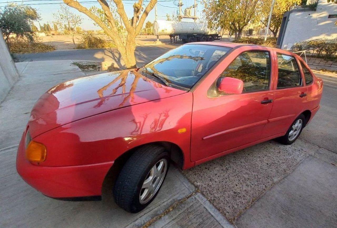 Volkswagen Polo Usado en Mendoza, deRuedas
