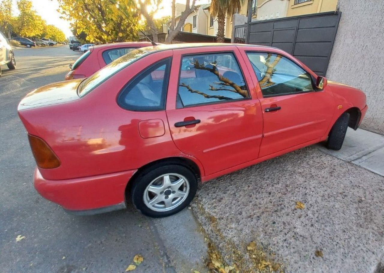 Volkswagen Polo Usado en Mendoza, deRuedas
