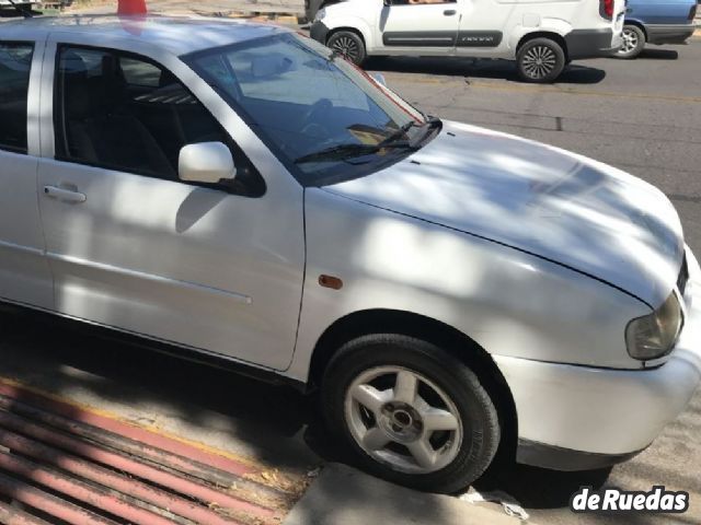 Volkswagen Polo Usado en Mendoza, deRuedas