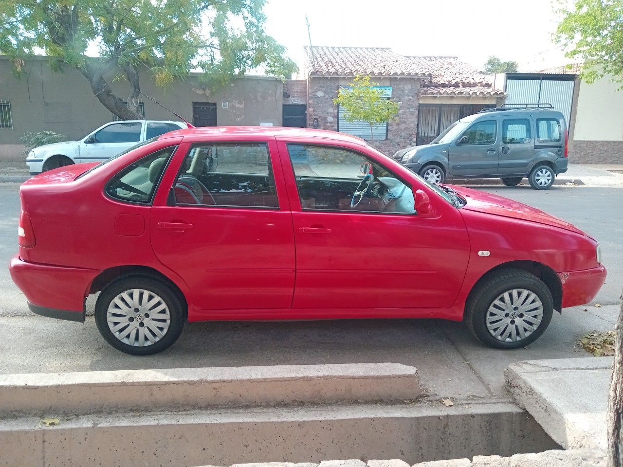 Volkswagen Polo Usado en Mendoza, deRuedas