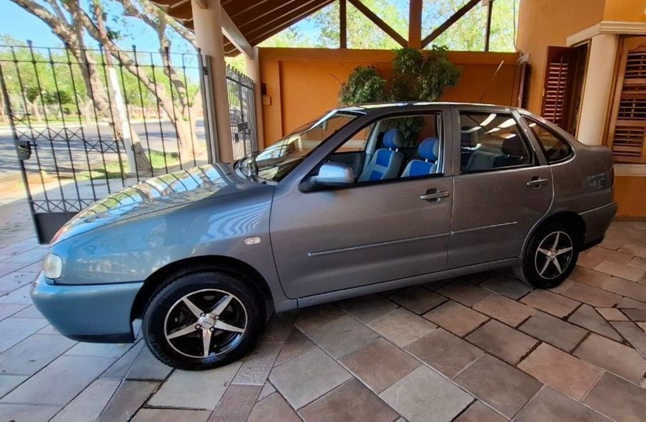 Volkswagen Polo Usado en San Juan, deRuedas