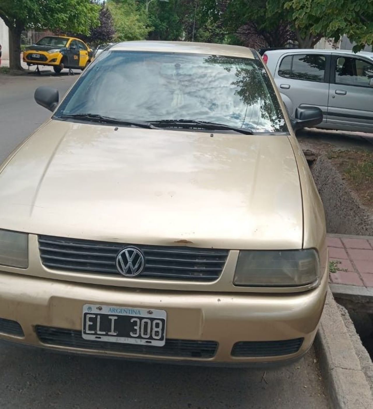 Volkswagen Polo Usado en Mendoza, deRuedas