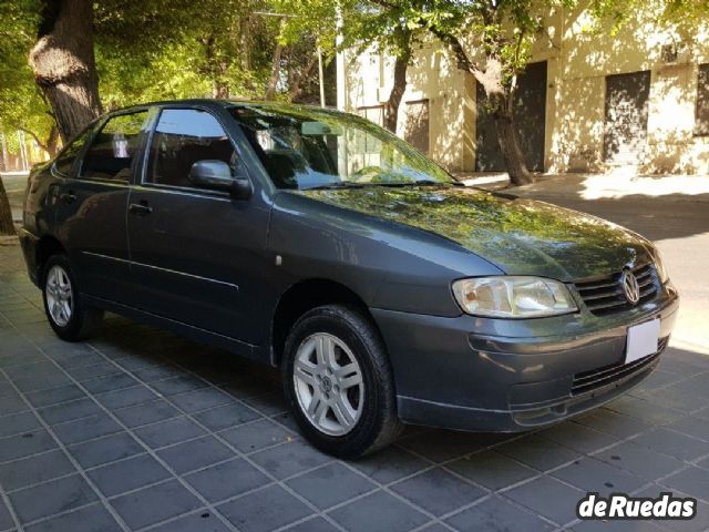 Volkswagen Polo Usado en Mendoza, deRuedas