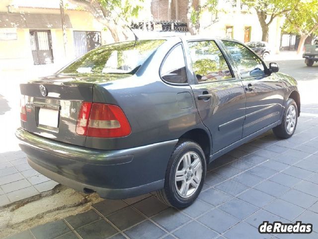 Volkswagen Polo Usado en Mendoza, deRuedas