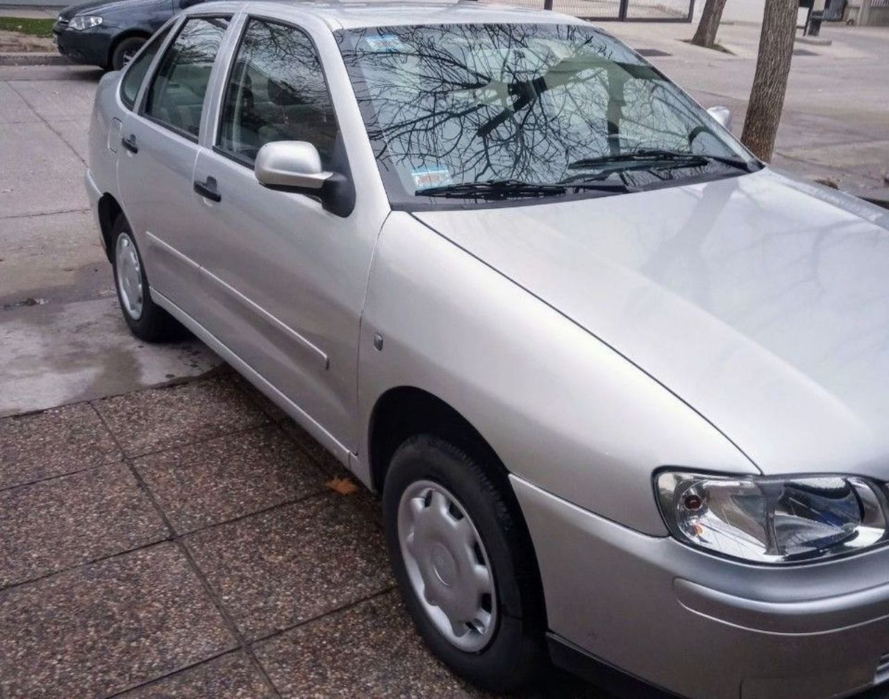 Volkswagen Polo Usado en Mendoza, deRuedas
