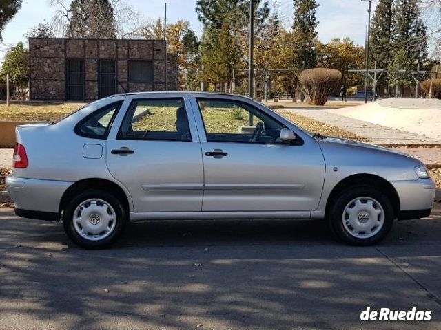 Volkswagen Polo Usado en Mendoza, deRuedas