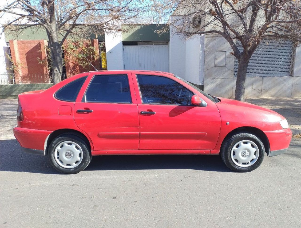 Volkswagen Polo Usado en Mendoza, deRuedas