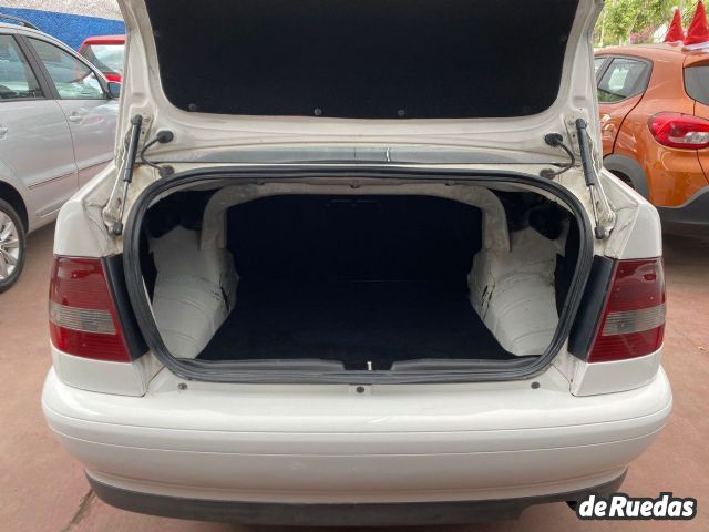 Volkswagen Polo Usado en Mendoza, deRuedas