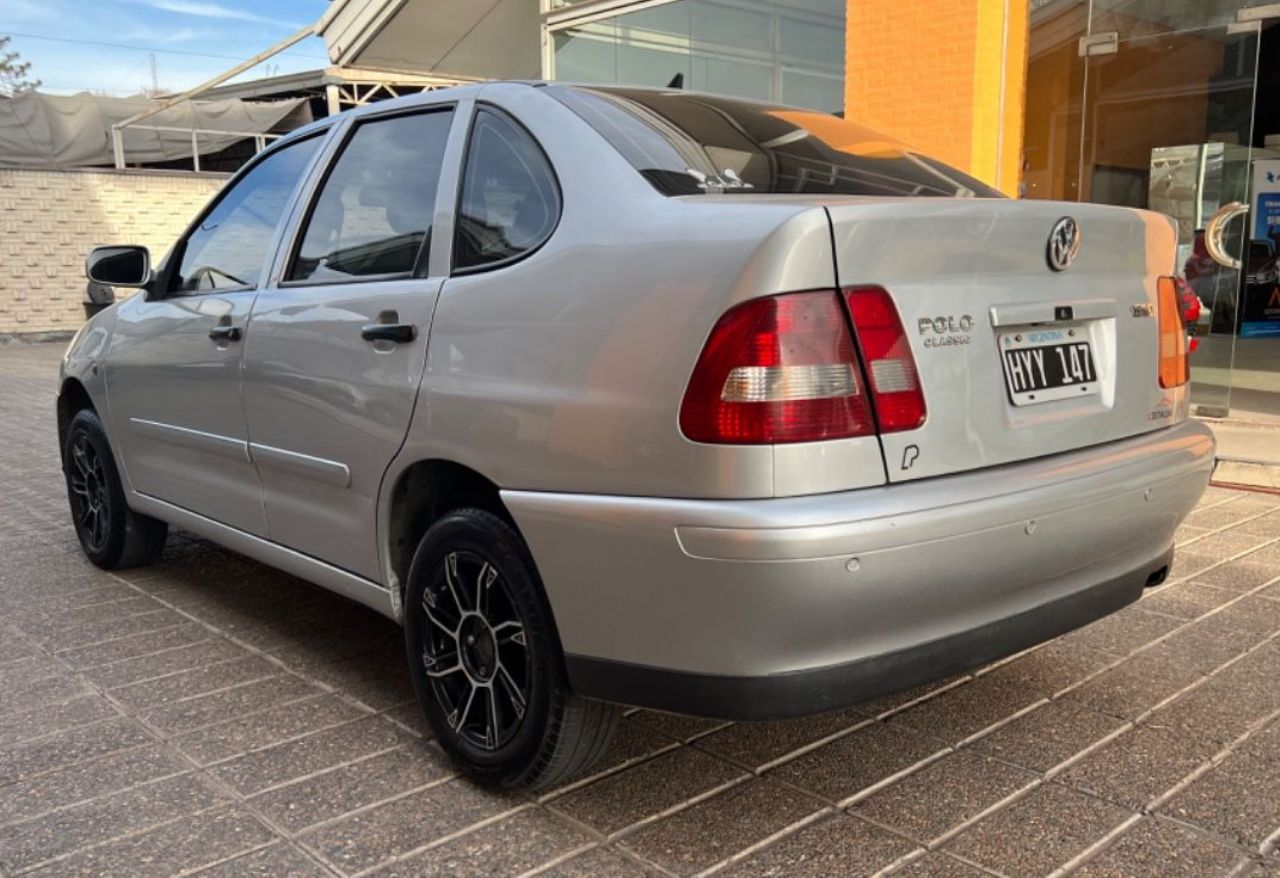 Volkswagen Polo Usado en Mendoza, deRuedas