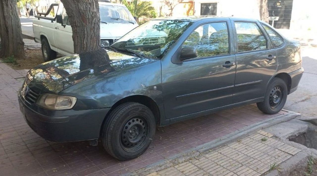 Volkswagen Polo Usado en Mendoza, deRuedas