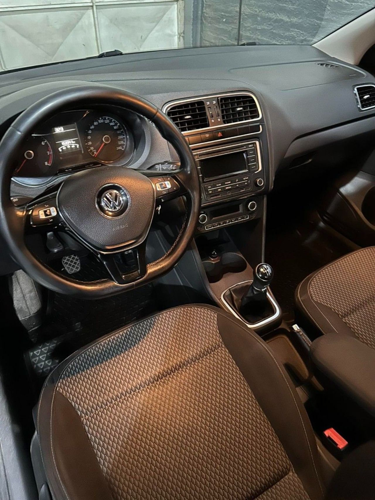 Volkswagen Polo Usado en San Juan, deRuedas
