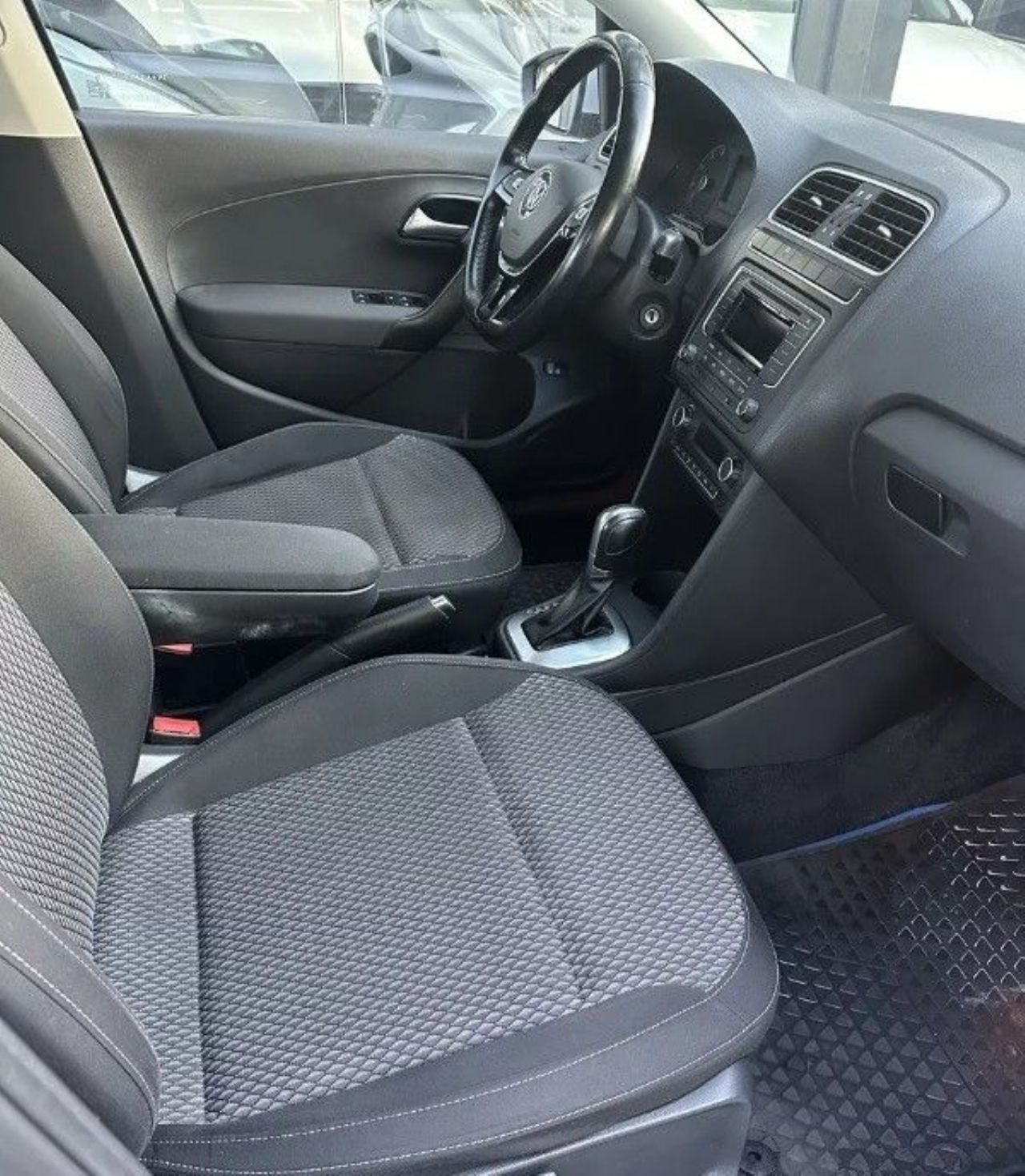 Volkswagen Polo Usado en Buenos Aires, deRuedas