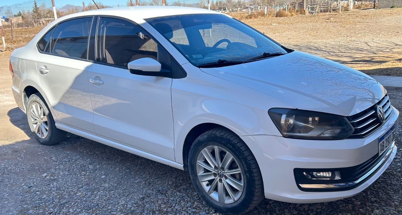 Volkswagen Polo Usado en Mendoza, deRuedas