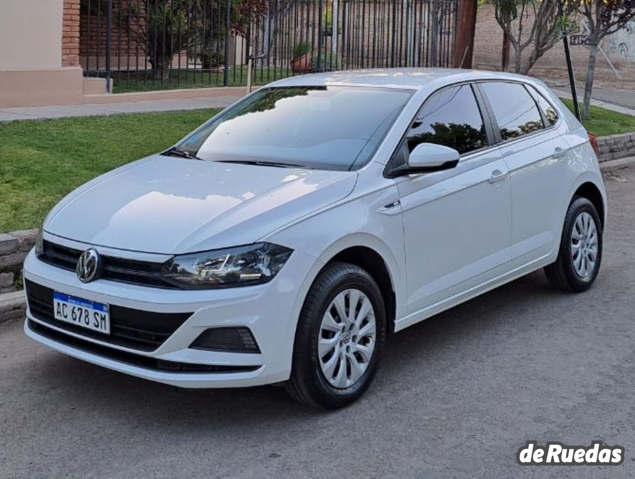 Volkswagen Polo Usado en Mendoza, deRuedas