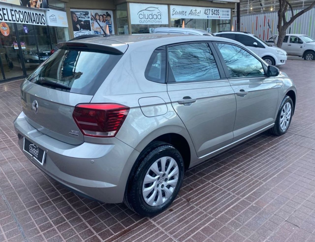 Volkswagen Polo Usado Financiado en Mendoza, deRuedas