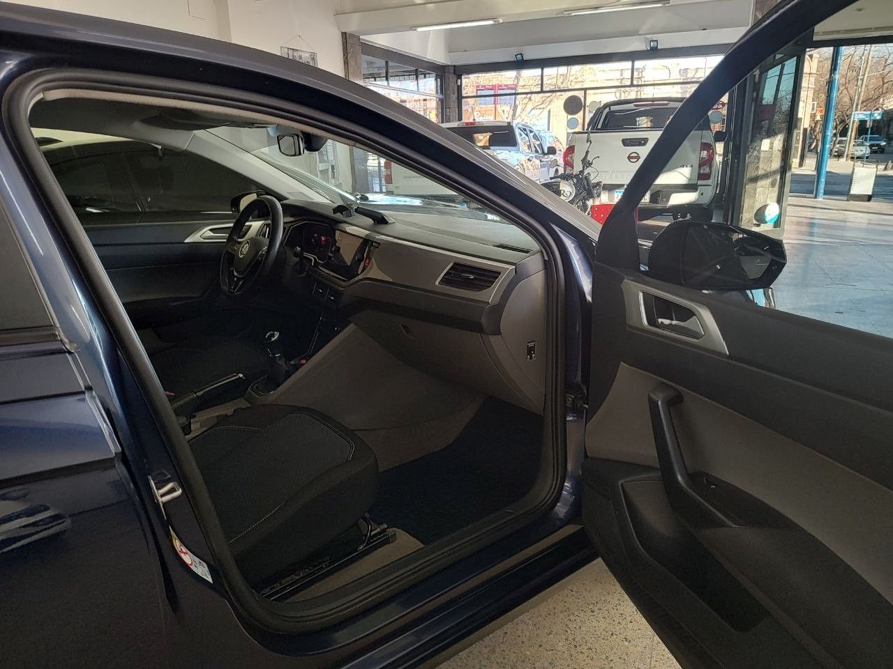 Volkswagen Polo Usado Financiado en Mendoza, deRuedas