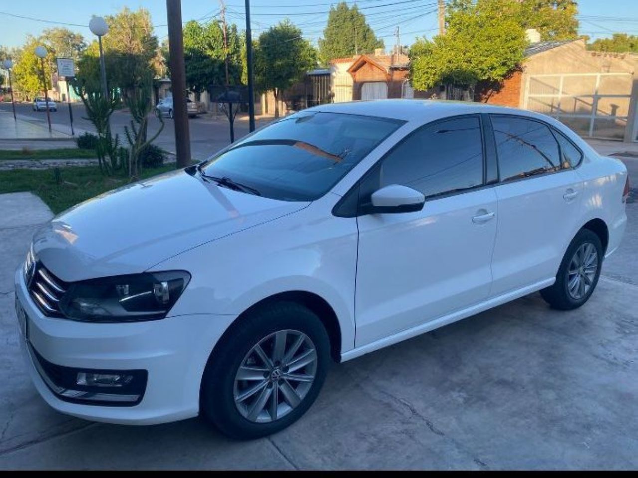 Volkswagen Polo Usado en Mendoza, deRuedas