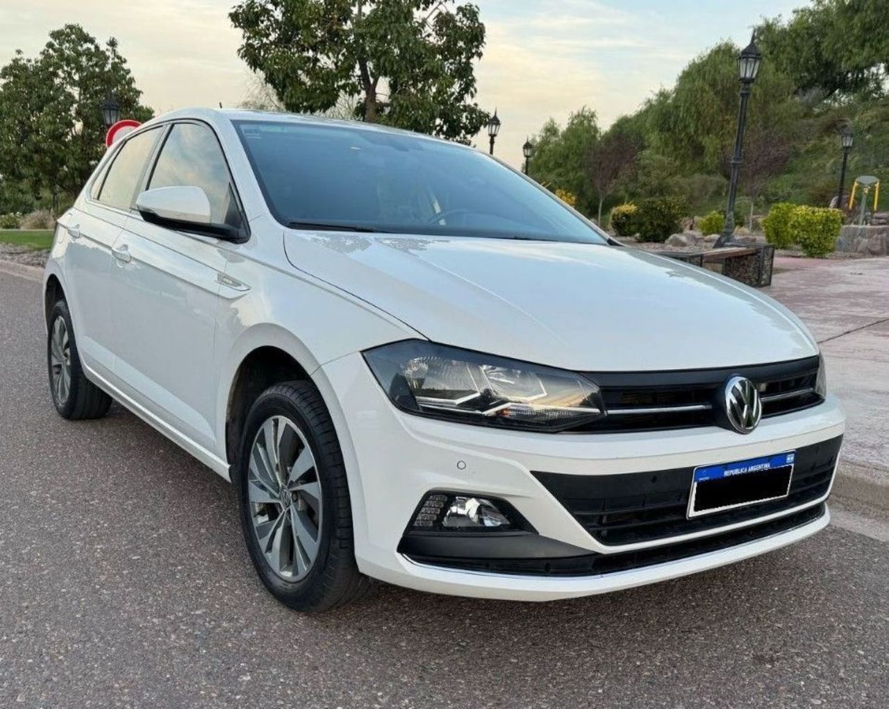 Volkswagen Polo Usado en Mendoza, deRuedas