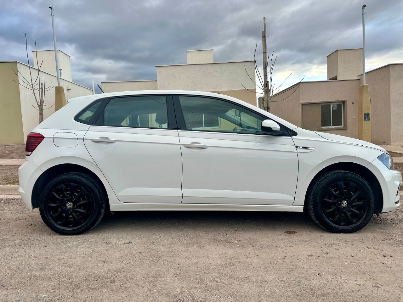 Volkswagen Polo Usado en Mendoza, deRuedas