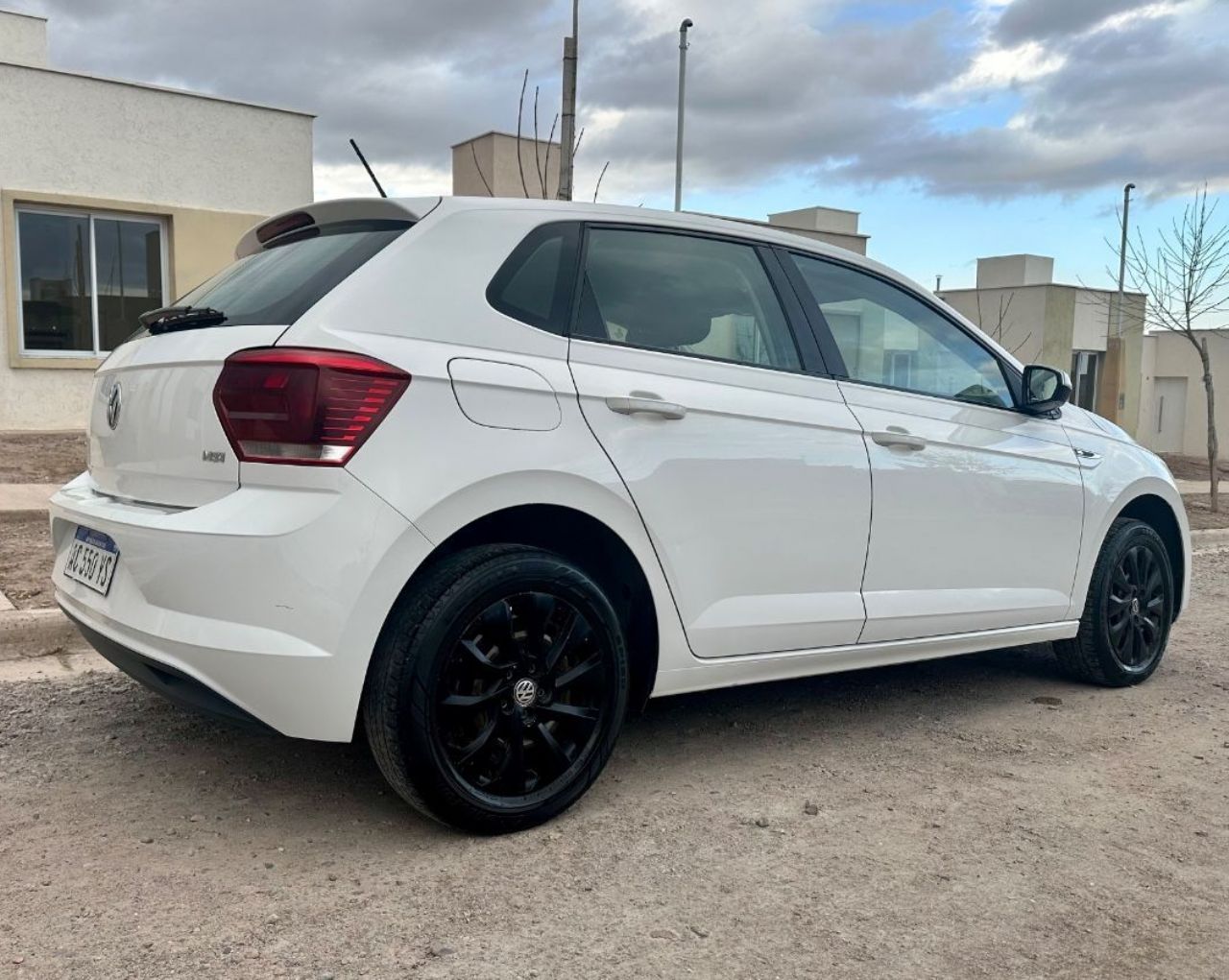 Volkswagen Polo Usado en Mendoza, deRuedas