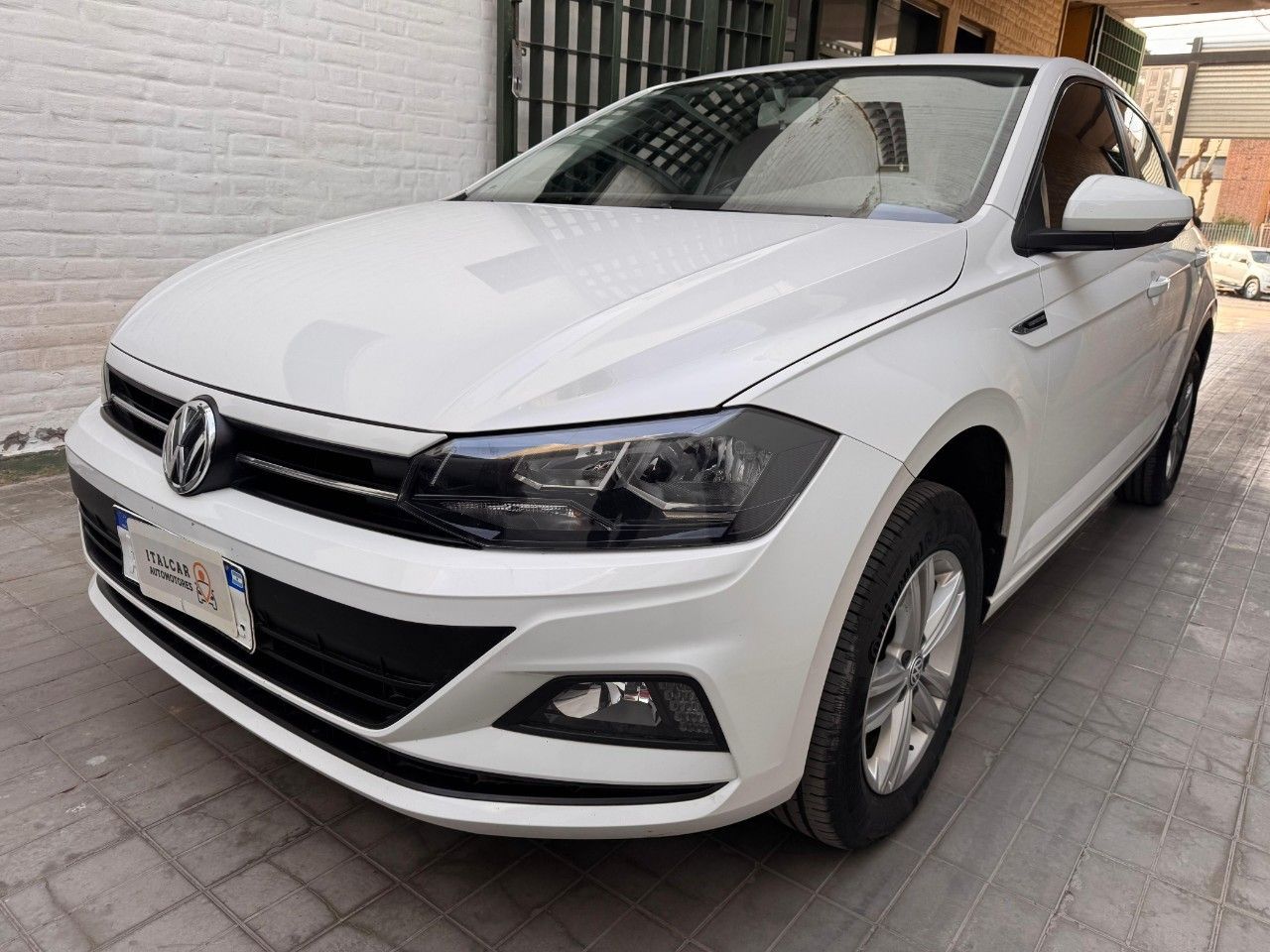 Volkswagen Polo Usado Financiado en Mendoza, deRuedas