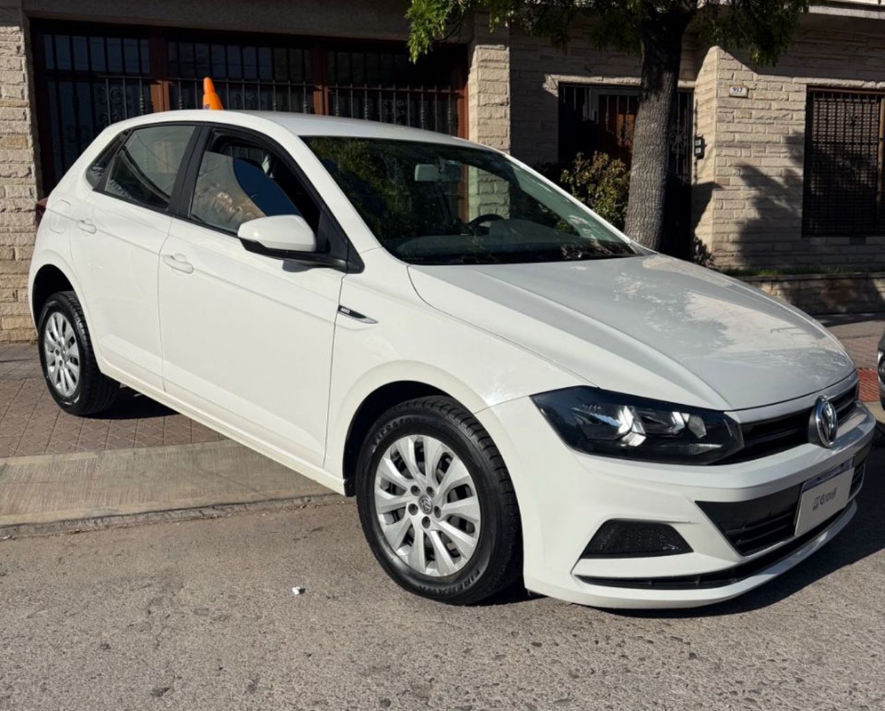 Volkswagen Polo Usado Financiado en Mendoza, deRuedas