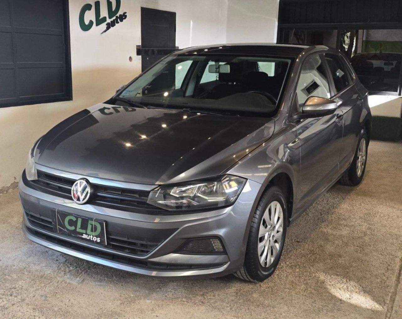 Volkswagen Polo Usado Financiado en Mendoza, deRuedas