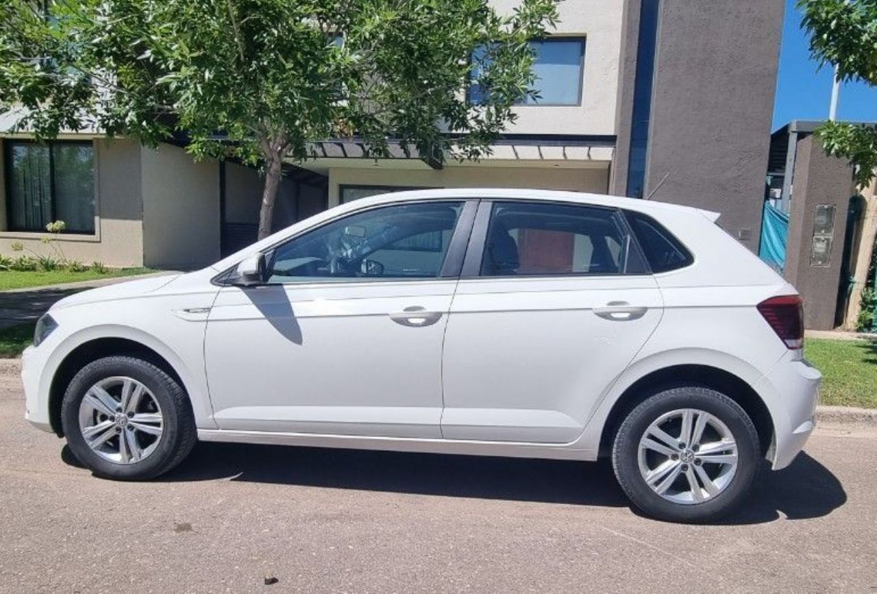 Volkswagen Polo Usado en Mendoza, deRuedas
