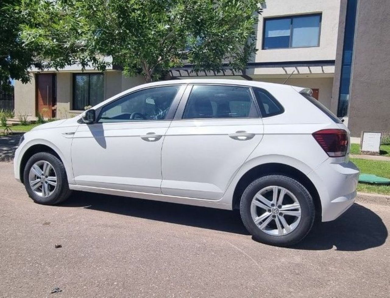 Volkswagen Polo Usado en Mendoza, deRuedas