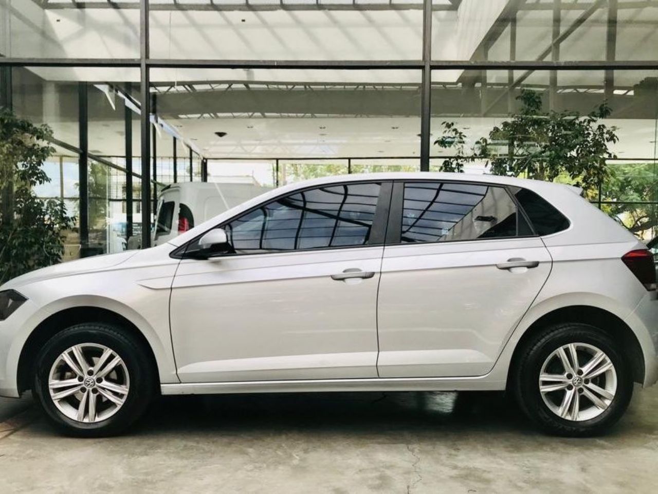 Volkswagen Polo Usado en Mendoza, deRuedas