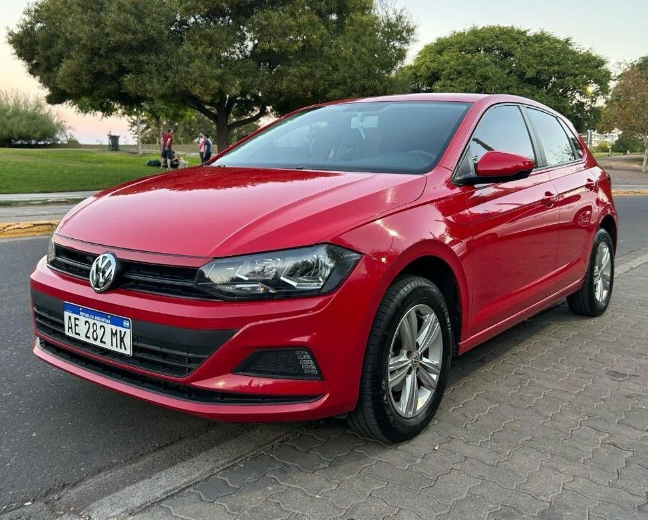 Volkswagen Polo Usado Financiado en Mendoza, deRuedas