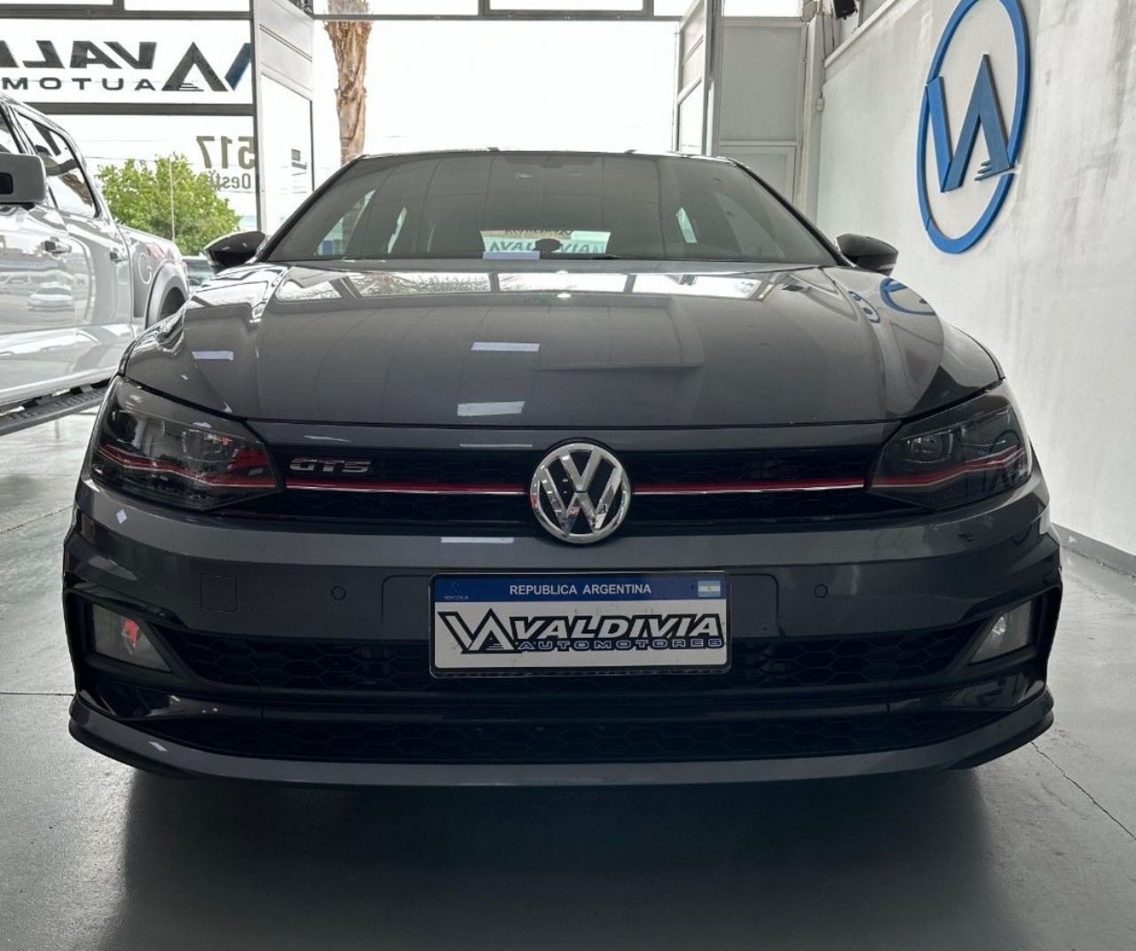 Volkswagen Polo Usado en San Juan, deRuedas