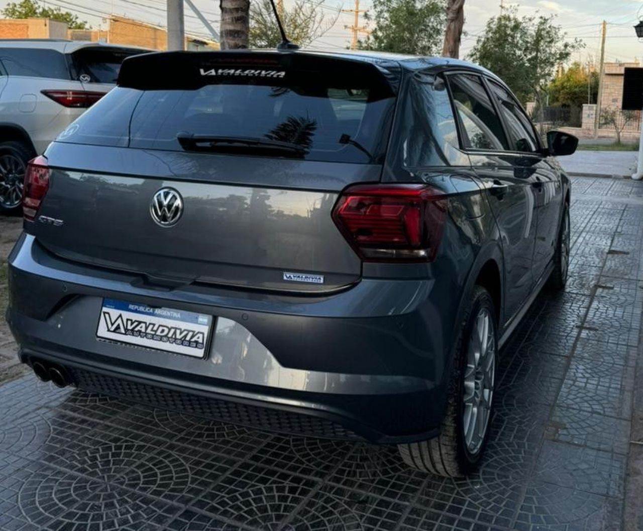 Volkswagen Polo Usado en San Juan, deRuedas