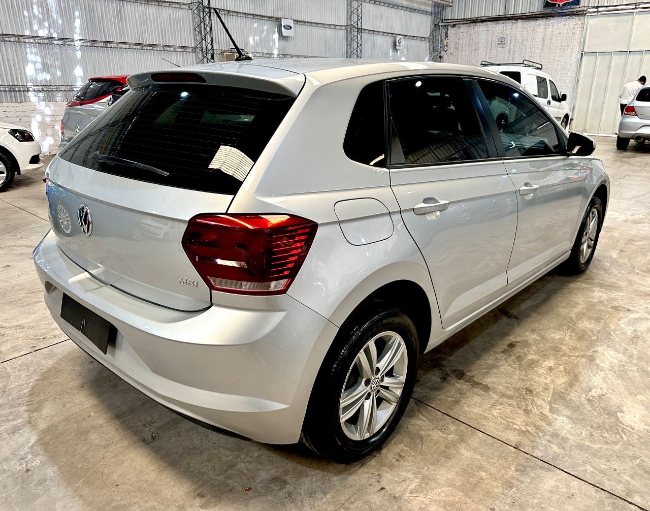 Volkswagen Polo Usado Financiado en Mendoza, deRuedas