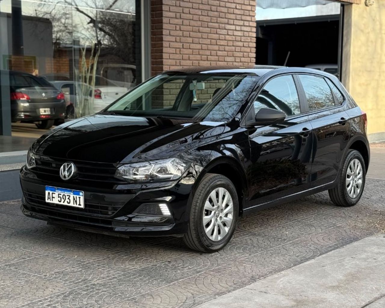 Volkswagen Polo Usado Financiado en Mendoza, deRuedas