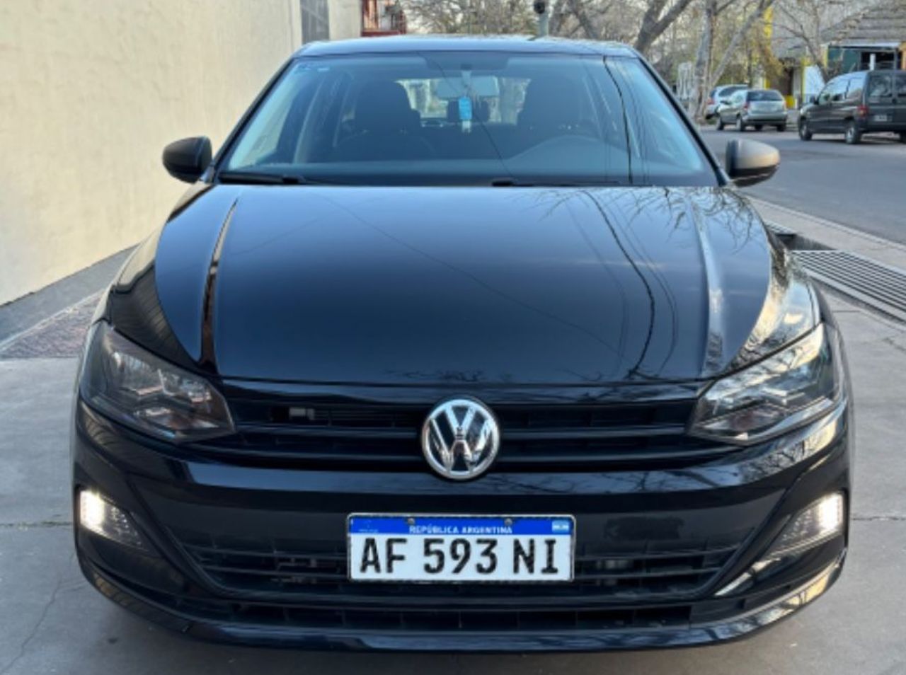 Volkswagen Polo Usado Financiado en Mendoza, deRuedas