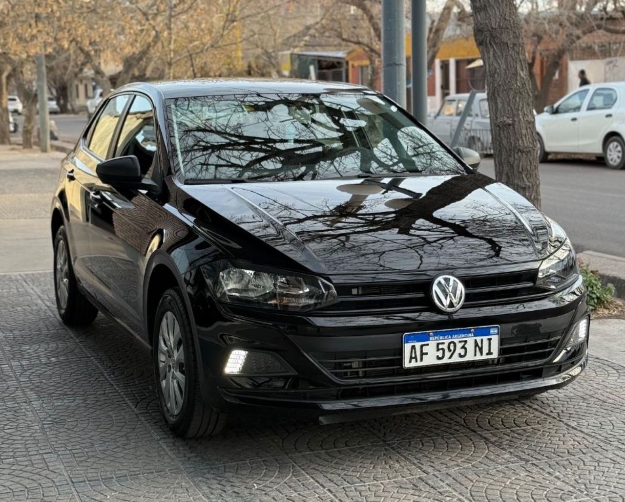 Volkswagen Polo Usado Financiado en Mendoza, deRuedas