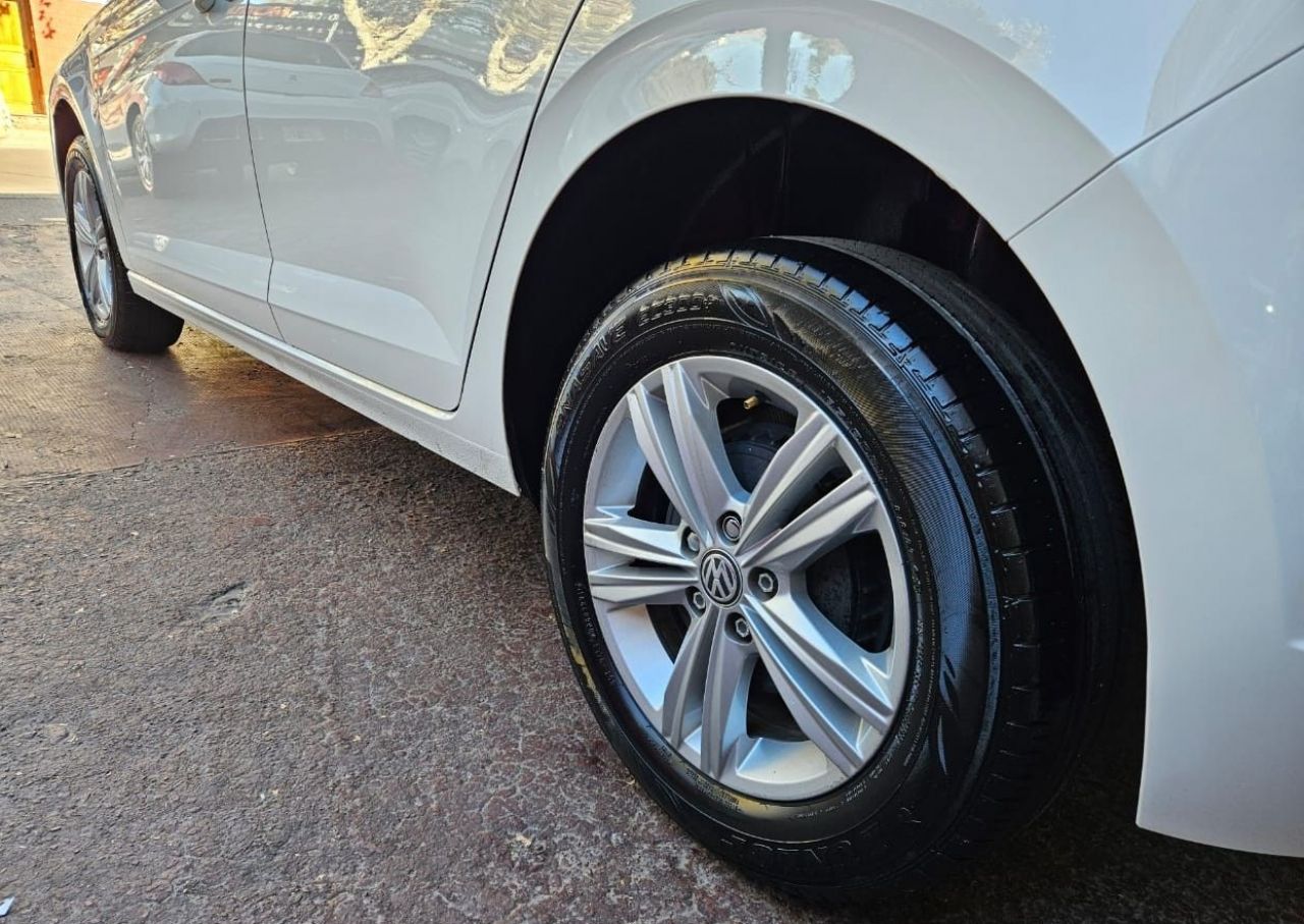 Volkswagen Polo Usado en Mendoza, deRuedas