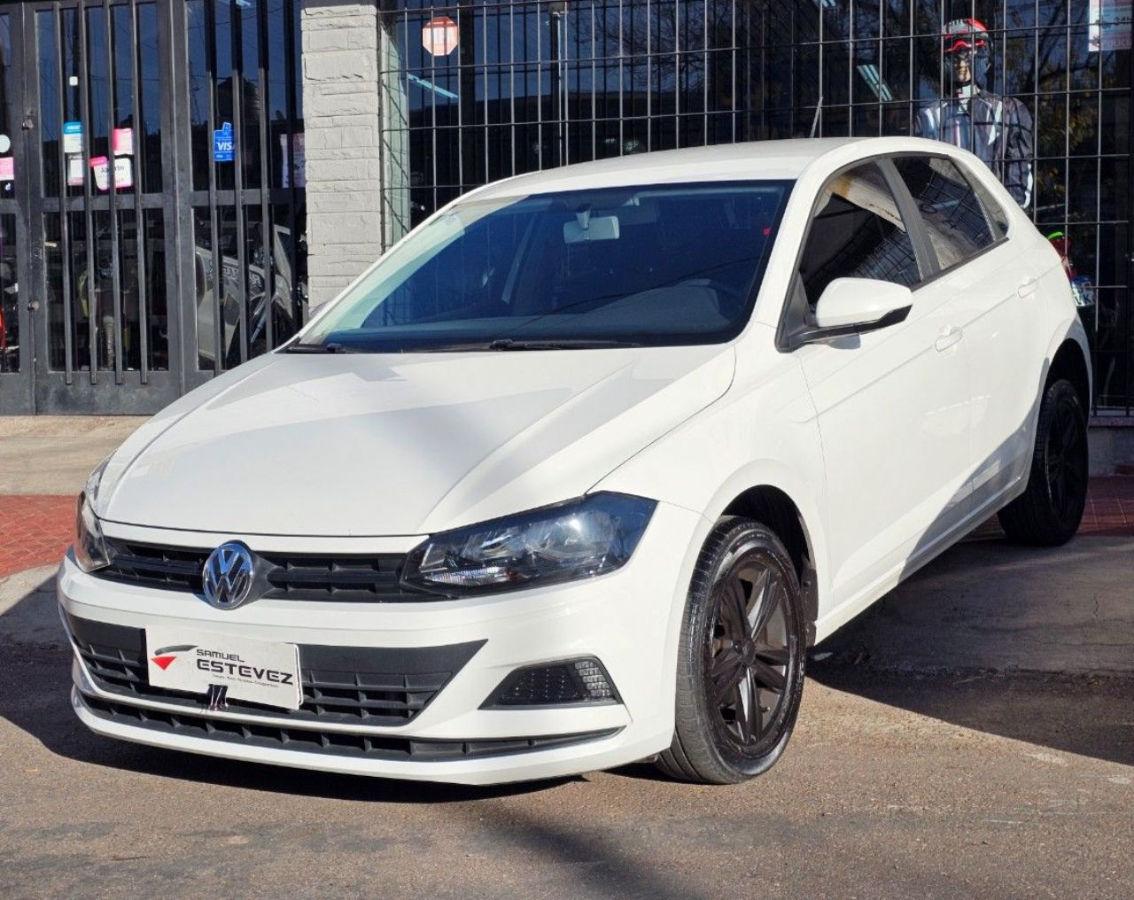 Volkswagen Polo Usado Financiado en Mendoza, deRuedas