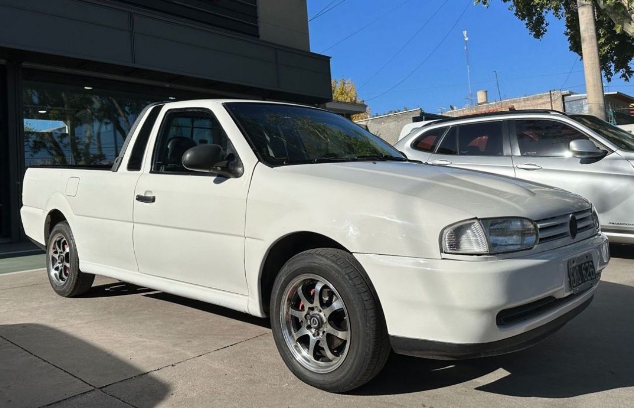 Volkswagen Saveiro Usada en Mendoza, deRuedas