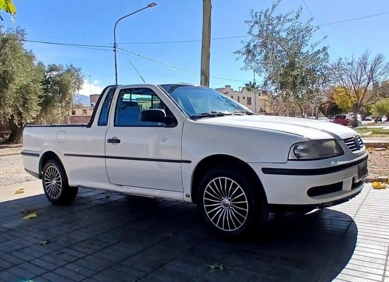 Volkswagen Saveiro Usada en Mendoza, deRuedas