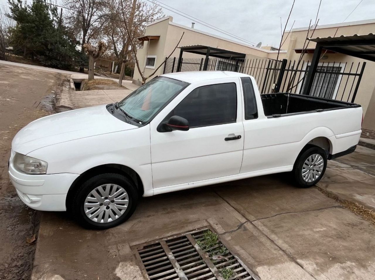 Volkswagen Saveiro Usada en Mendoza, deRuedas