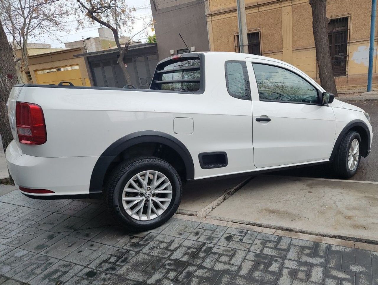 Volkswagen Saveiro Usada en Mendoza, deRuedas