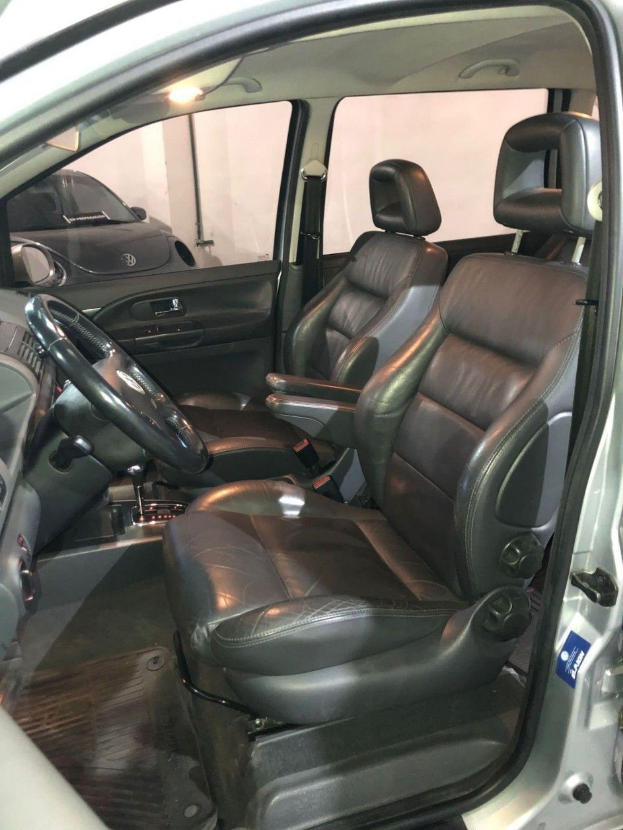 Volkswagen Sharan Usado en Córdoba, deRuedas