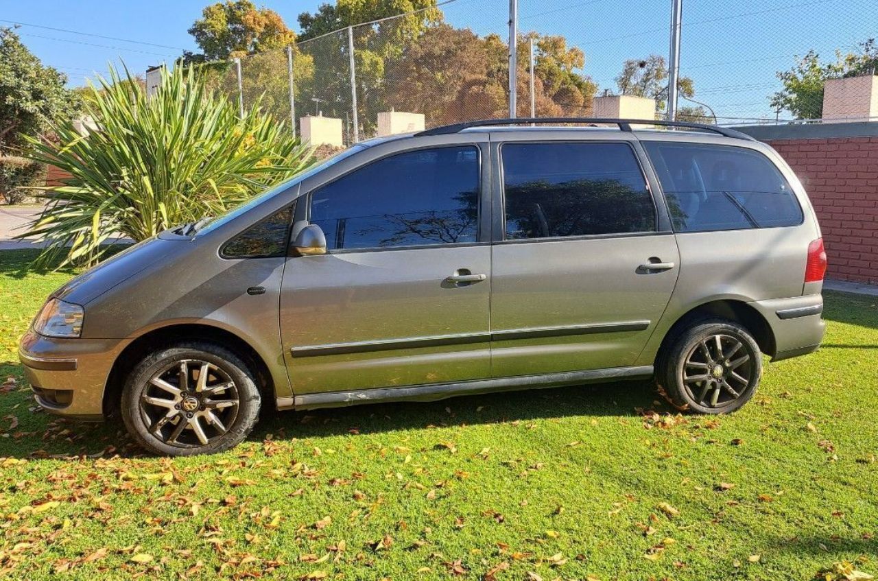 Volkswagen Sharan Usado en Mendoza, deRuedas