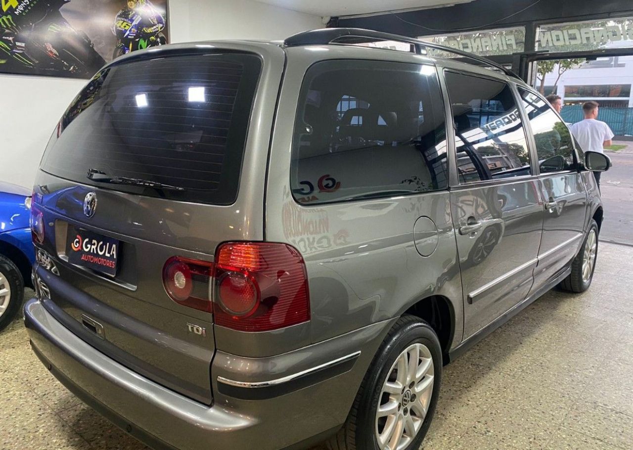 Volkswagen Sharan Usado en Córdoba, deRuedas