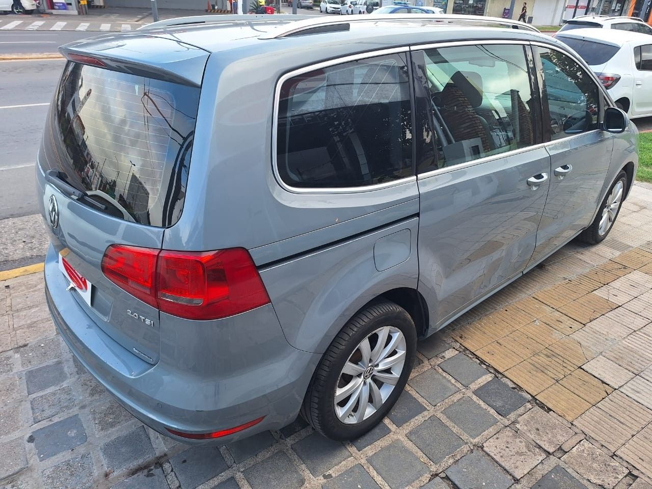 Volkswagen Sharan Usado en Córdoba, deRuedas