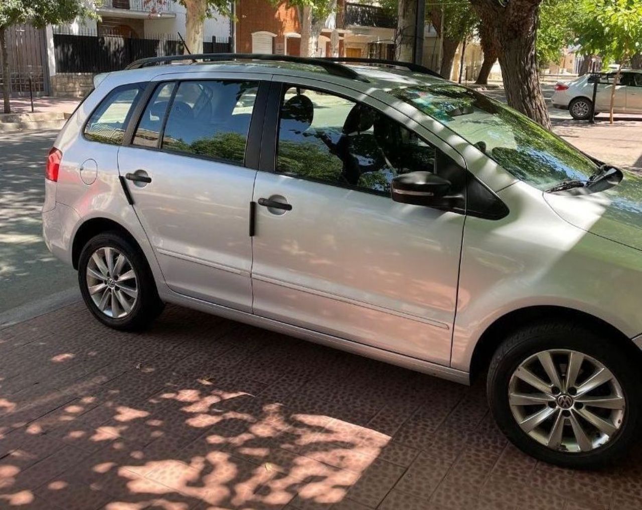 Volkswagen Suran Usado en Mendoza, deRuedas
