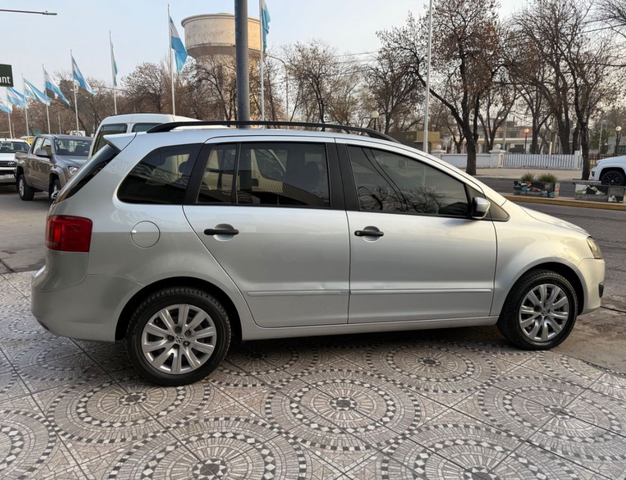 Volkswagen Suran Usado Financiado en Mendoza, deRuedas